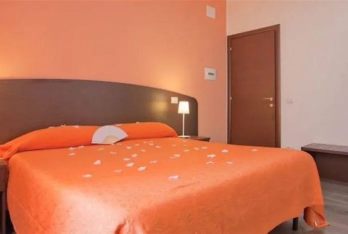 Difronte Ai Musei Vaticani 4* Рим